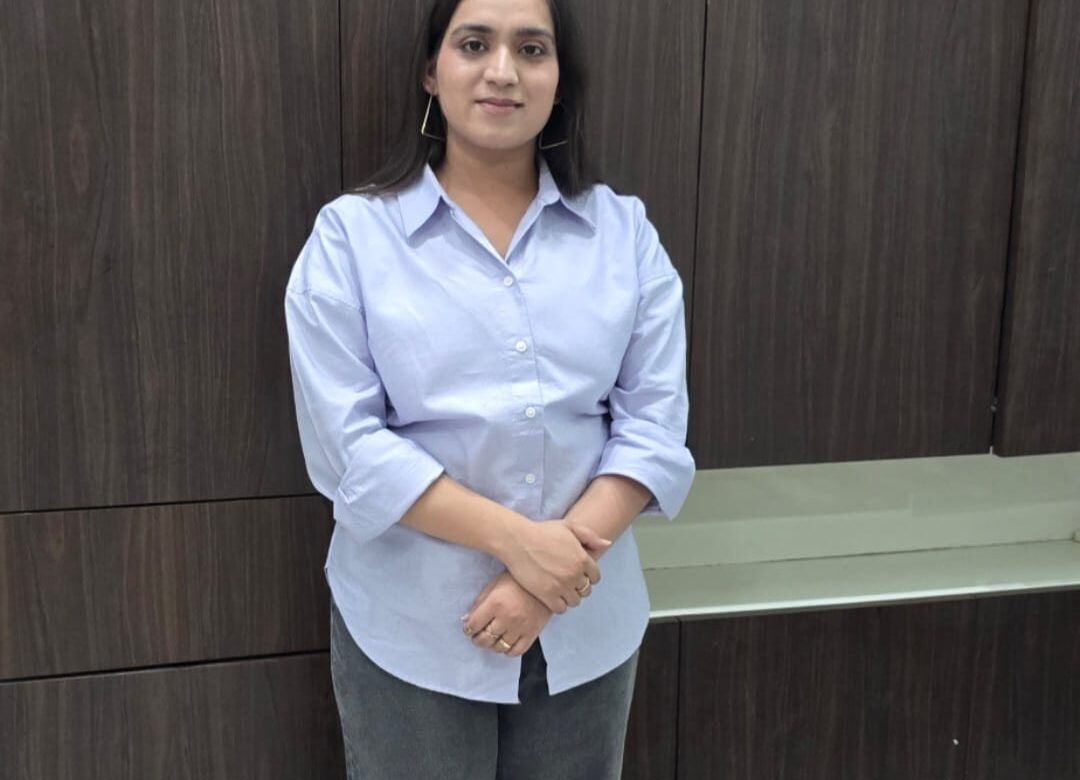 Nisha — Empowering Professionals Through LinkedIn Personal Branding and Content Excellence